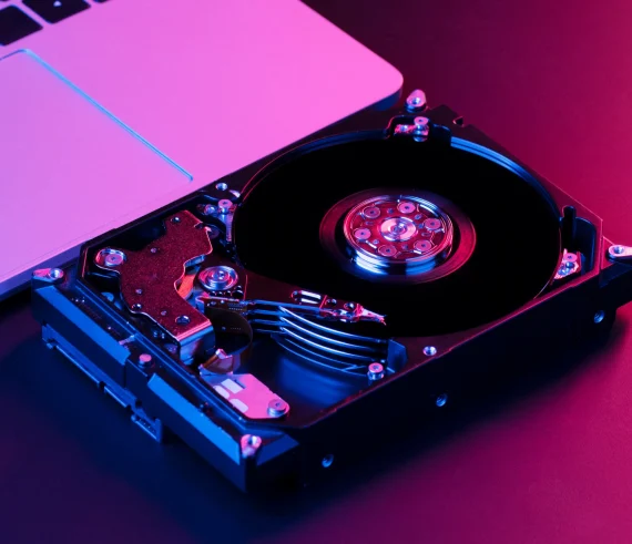 high-angle-laptop-hard-drive-arrangement